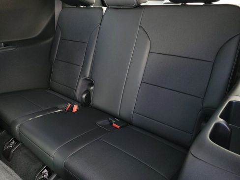 New 2026 Buick Enclave Preferred w/ Power Package AWD/4WD image 8
