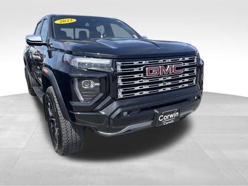 Used 2023 GMC Canyon Denali w/ Denali Black Edition AWD/4WD image 7
