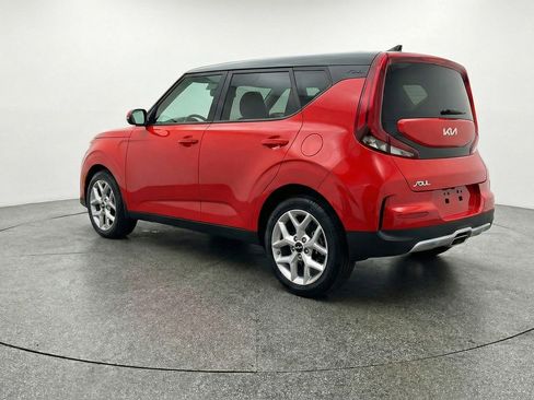 Used 2025 Kia Soul LX w/ LX Technology Package FWD image 6