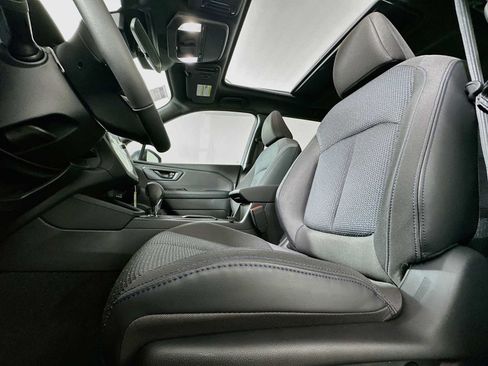 Certified 2026 Subaru Forester Premium w/ Base/Premium Package AWD/4WD image 18