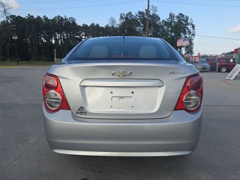 Used 2013 Chevrolet Sonic LS FWD image 33
