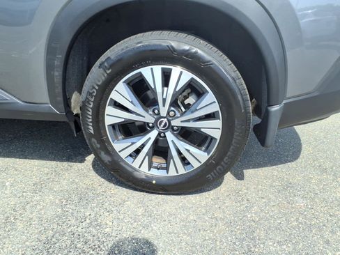 Certified 2023 Nissan Rogue SV AWD/4WD image 9