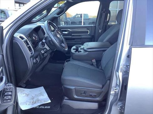 Certified 2024 RAM 2500 Big Horn w/ Night Edition AWD/4WD image 10