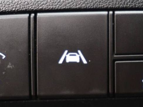 Used 2022 Hyundai Elantra SEL FWD image 22