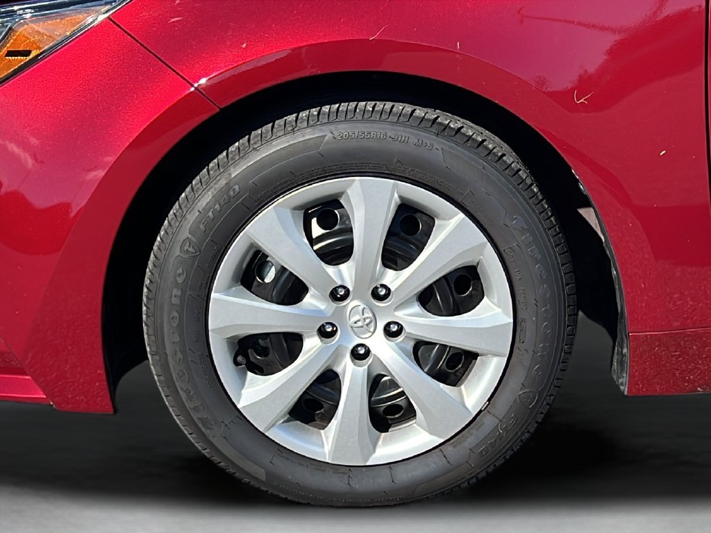 Used 2026 Toyota Corolla LE FWD image 24