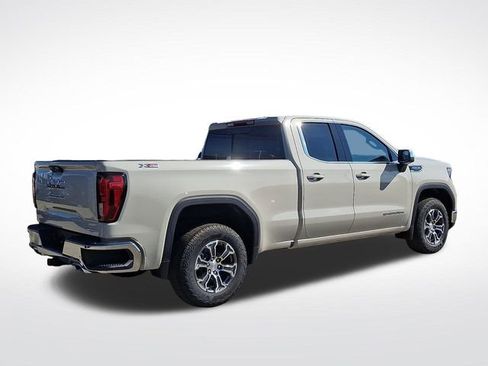 New 2026 GMC Sierra 1500 SLE image 7