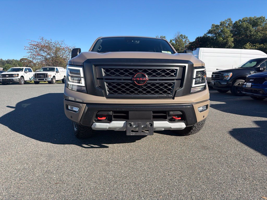 Used 2024 Nissan Titan PRO-4X w/ Pro-4x Convenience Package AWD/4WD image 2