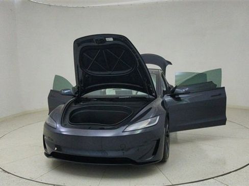 Used 2025 Tesla Model 3 Performance image 75