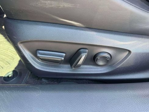 Used 2023 Toyota Prius Prime FWD image 17