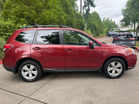 Used 2015 Subaru Forester 2.5i Premium w/ All-Weather Package AWD/4WD image 2