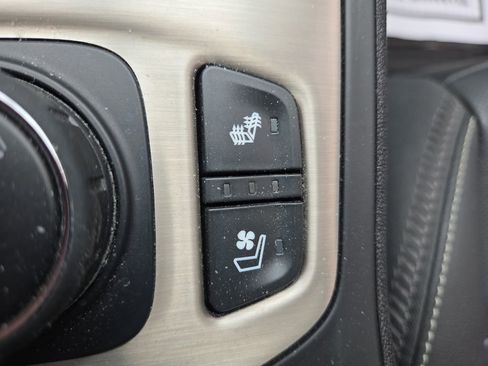 Used 2023 GMC Terrain Denali w/ Denali Premium Package image 27