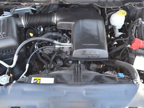 Used 2019 RAM 1500 Express image 34