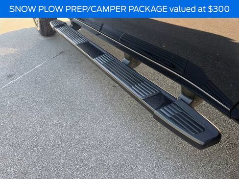 Used 2022 Chevrolet Silverado 2500 Custom w/ Custom Value Package AWD/4WD image 9
