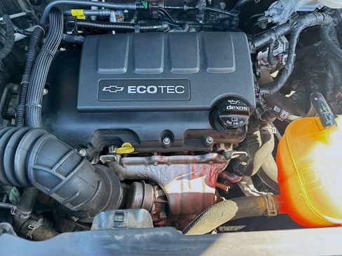 Used 2020 Chevrolet Trax LS w/ Tint and Cruise Package image 37