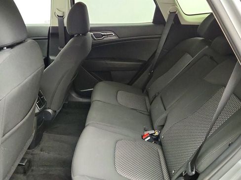 Used 2025 Kia Sportage LX FWD image 19