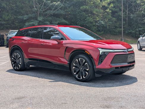 Used 2024 Chevrolet Blazer EV RS AWD/4WD image 11