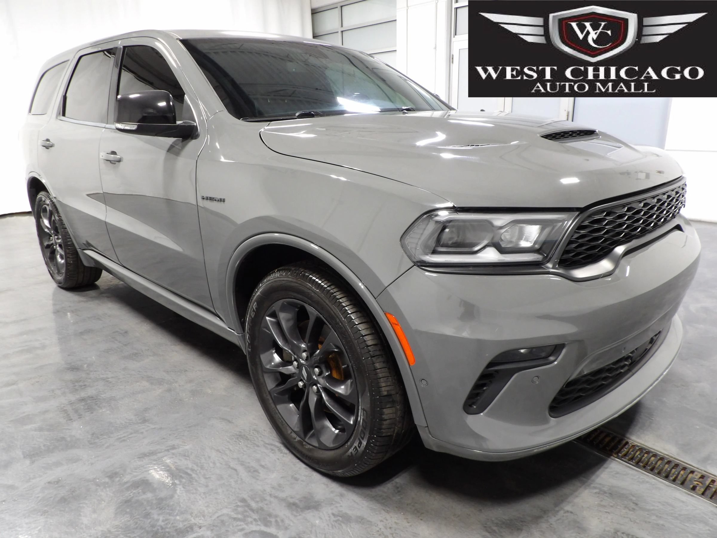 Used 2022 Dodge Durango R/T w/ Blacktop Package AWD/4WD image 1