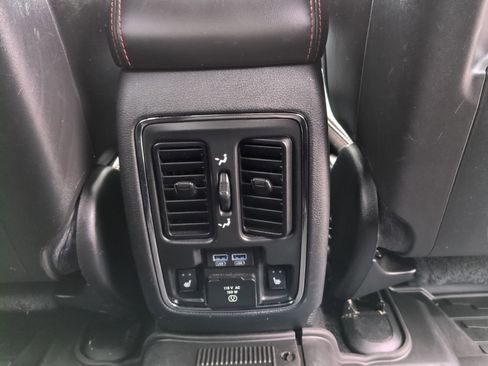 Used 2020 Jeep Grand Cherokee Trailhawk image 13