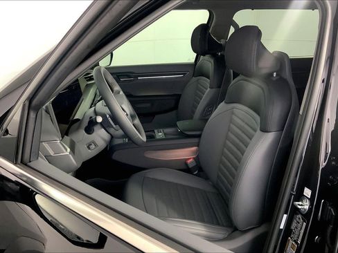 New 2026 Kia EV9 Land image 9