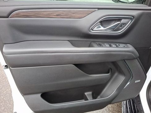 Used 2022 Chevrolet Tahoe LT w/ Luxury Package image 10