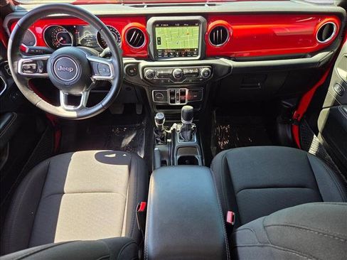 Used 2022 Jeep Gladiator Overland w/ Trailer Tow Package image 18