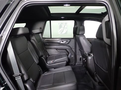 Used 2023 Chevrolet Tahoe Z71 w/ Z71 Off-Road Package AWD/4WD image 39