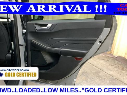 Used 2021 Ford Escape SE image 12