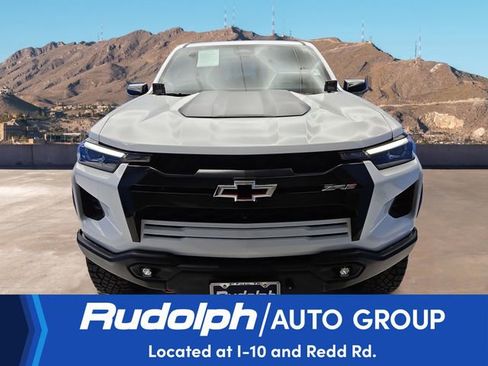 Used 2025 Chevrolet Colorado ZR2 w/ Off-Road Front Bumper Package AWD/4WD image 8