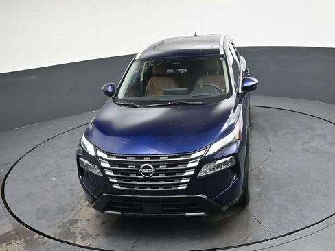 Used 2024 Nissan Rogue Platinum w/ Platinum Premium Package image 37