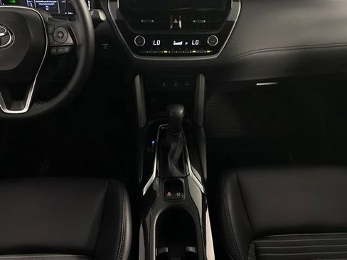 Used 2024 Toyota Corolla Cross AWD Hybrid w/ Convenience Package image 22
