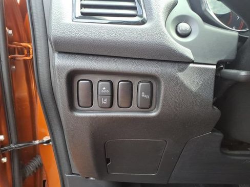 Used 2020 Mitsubishi Outlander Sport SE FWD image 16