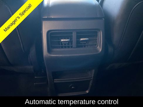 Used 2024 Ford Edge SEL AWD/4WD image 8