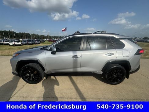 Used 2023 Toyota RAV4 SE w/ Convenience Package AWD/4WD image 5