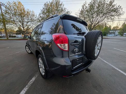 Used 2007 Toyota RAV4 Sport AWD/4WD image 4