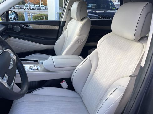 Used 2023 Genesis GV80 2.5T w/ Prestige Package image 9