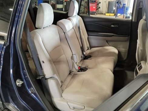 Used 2018 Honda Pilot EX image 20