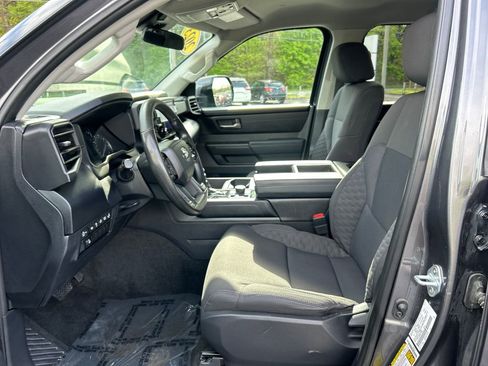 Used 2023 Toyota Tundra SR5 w/ SR5 Convenience Package AWD/4WD image 18