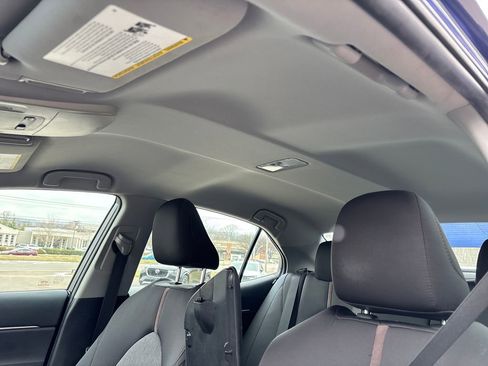 Used 2018 Toyota Camry LE image 21