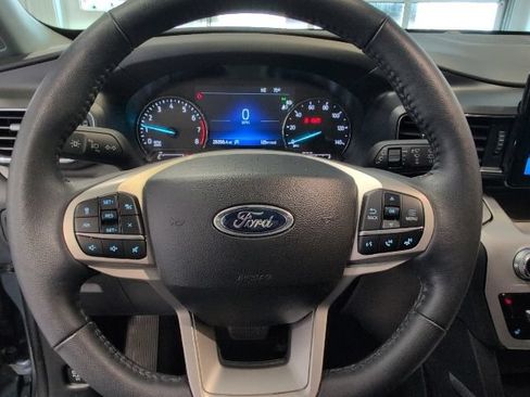 Certified 2023 Ford Explorer XLT w/ Equipment Group 202A AWD/4WD image 18