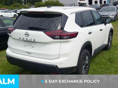 Used 2024 Nissan Rogue S FWD image 4