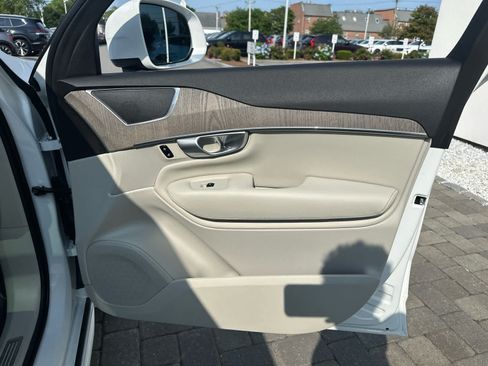 Used 2023 Volvo XC90 B5 Plus w/ Protection Package Premier AWD/4WD image 43