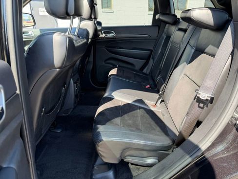 Used 2015 Jeep Grand Cherokee Altitude image 4