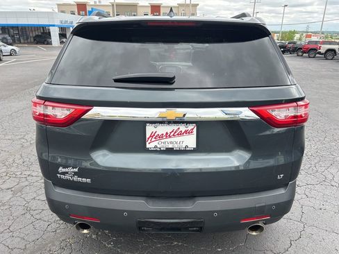 Used 2021 Chevrolet Traverse LT w/ LT Premium Package FWD image 6
