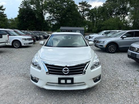 Used 2013 Nissan Altima 2.5 SL w/ Technology Pkg FWD image 2