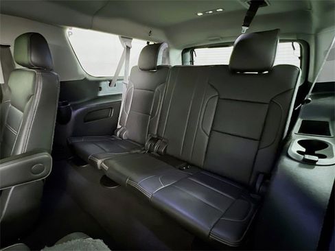 Used 2019 GMC Yukon XL Denali w/ Open Road Package image 36