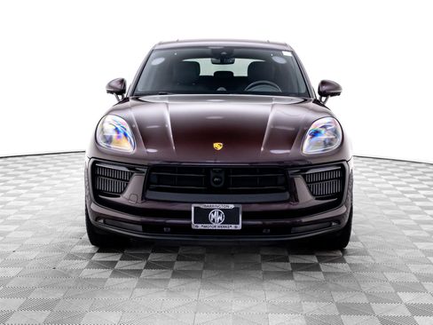 Used 2023 Porsche Macan S AWD/4WD image 9