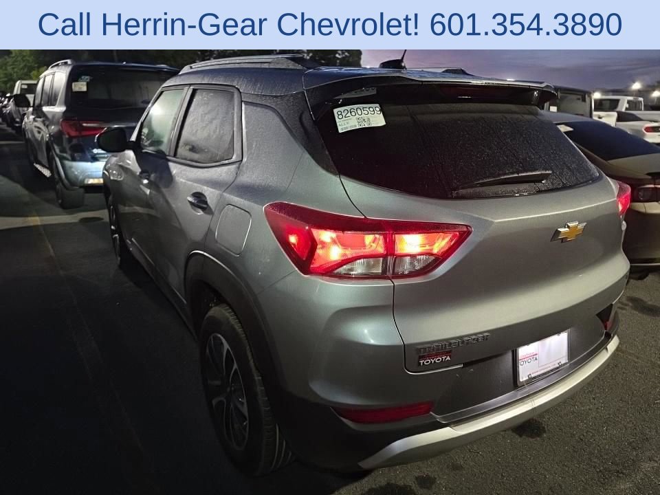 Used 2025 Chevrolet TrailBlazer LT FWD image 4