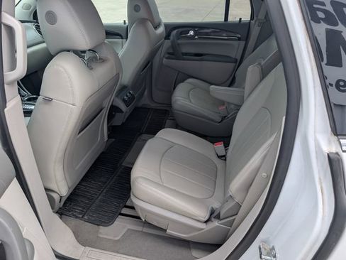 Used 2017 Buick Enclave Leather w/ Enclave Sport Touring Edition FWD image 6