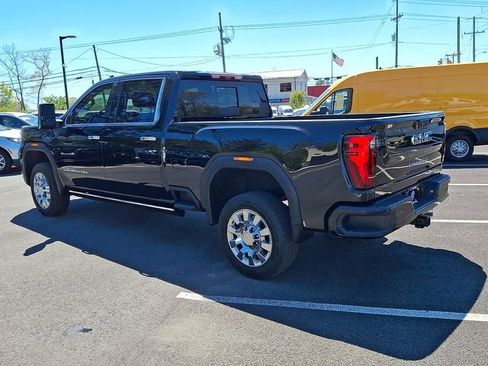Used 2025 GMC Sierra 2500 Denali Ultimate AWD/4WD image 5