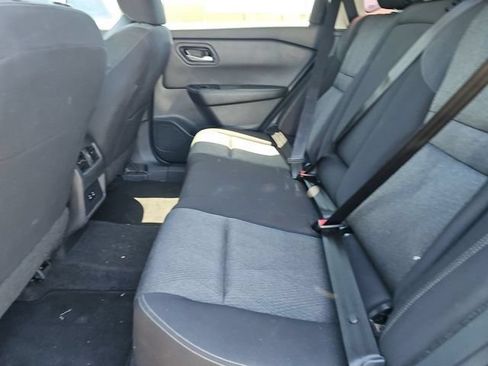 Used 2024 Nissan Rogue SV FWD image 8